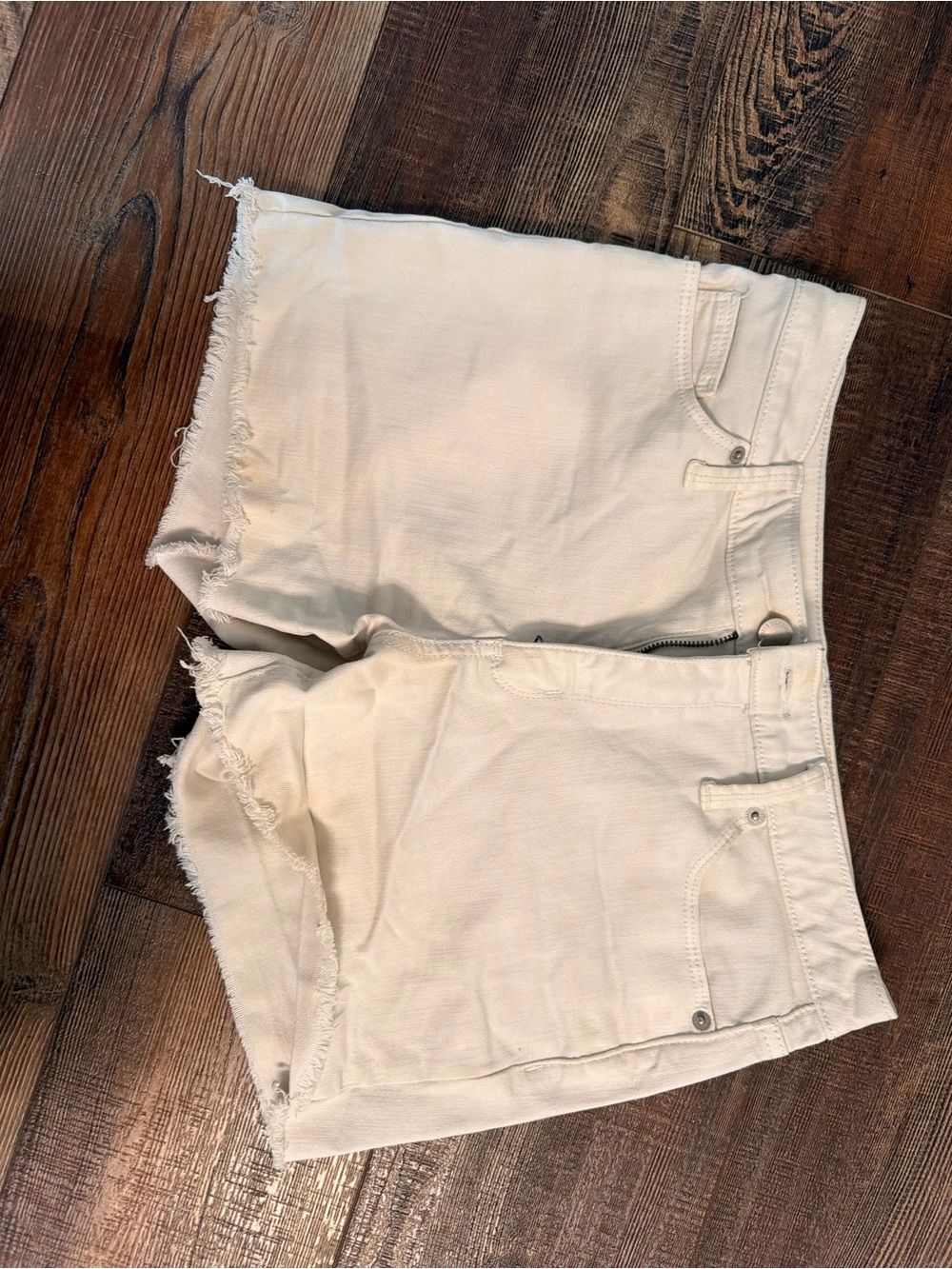 Universal Thread Off-White Frayed Hem Denim Shorts